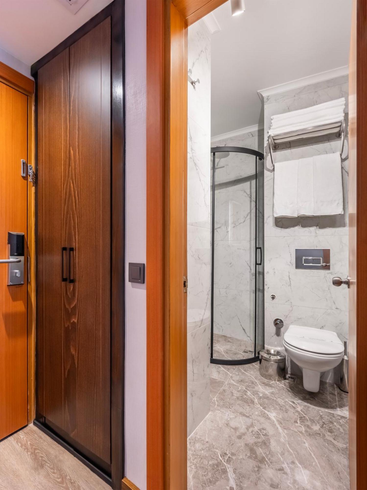 Hotel Bristol Stambuł Zewnętrze zdjęcie