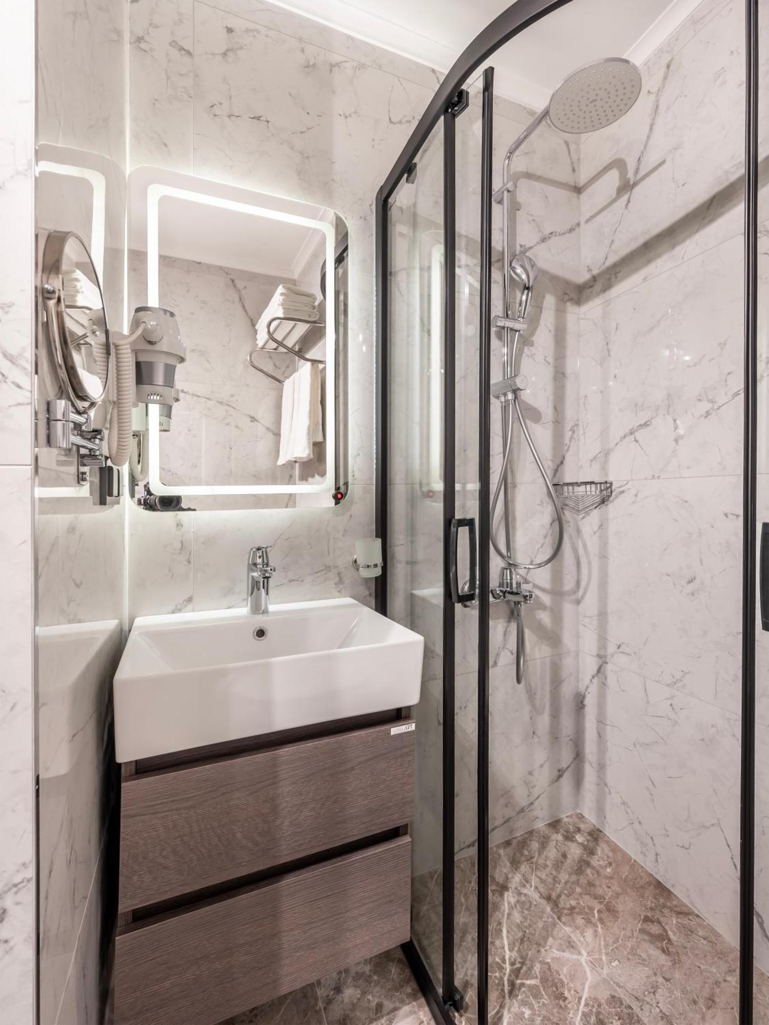 Hotel Bristol Stambuł Zewnętrze zdjęcie