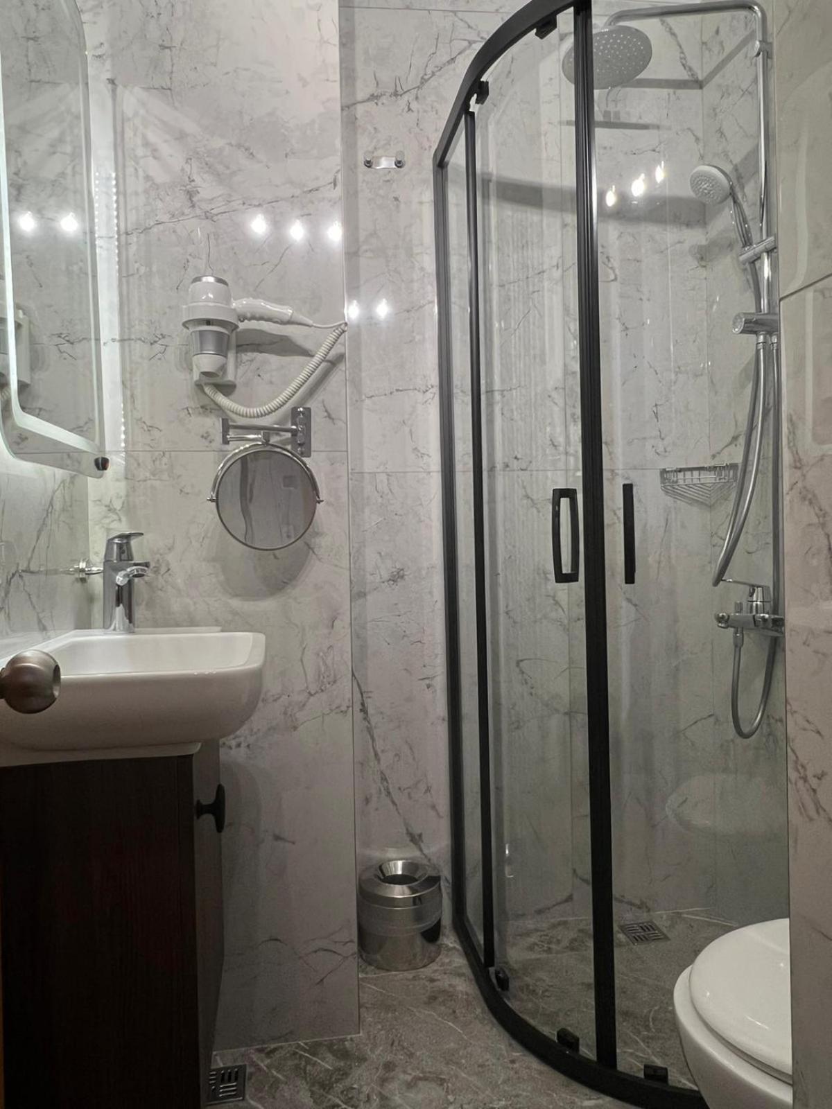 Hotel Bristol Stambuł Zewnętrze zdjęcie