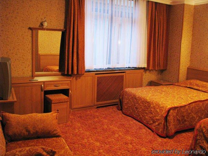 Hotel Bristol Stambuł Pokój zdjęcie